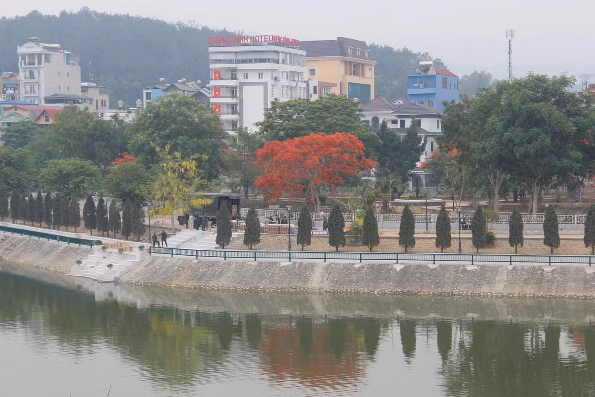Những ngày gần đây, công tác chuẩn bị cho lễ kỷ niệm 70 năm chiến thắng Điện Biên Phủ đang được tập trung hoàn thiện.