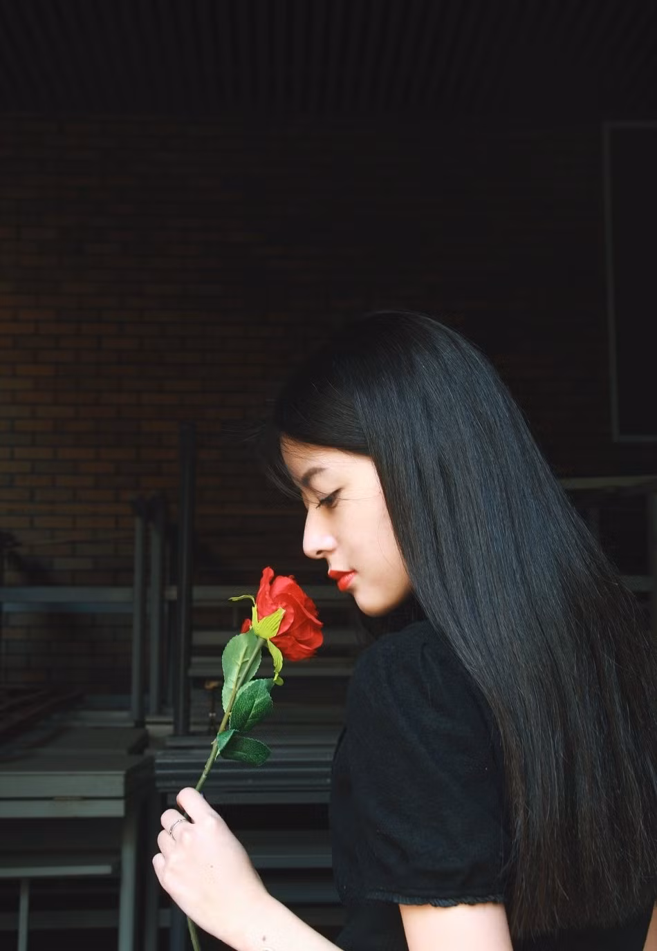 Cô nàng là một hot girl, hoa khôi nổi tiếng nhất trường Đại học Bách Khoa Thiên Tân, Trung Quốc.