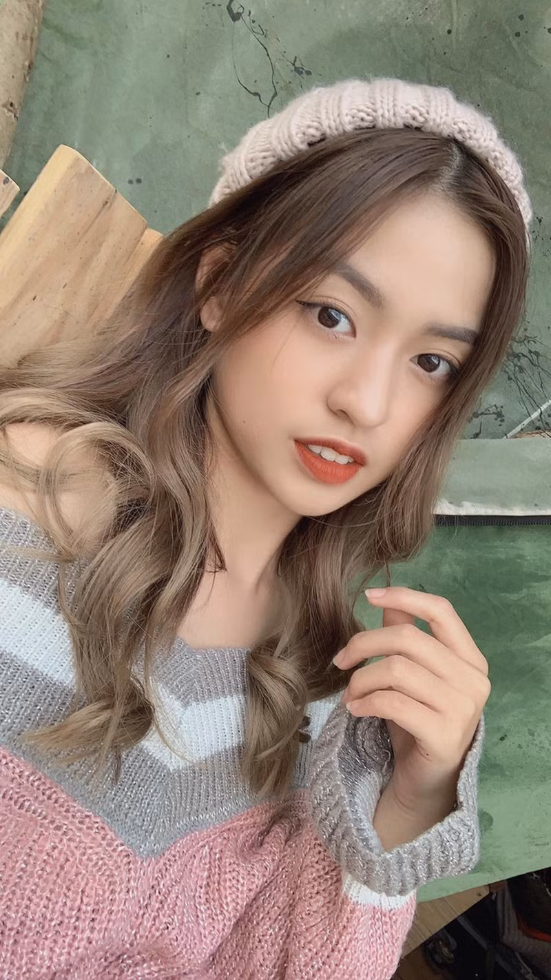 Thanh Tâm bị cộng đồng mạng nhận xét là điệu chảy nước, cố tình diễn sâu hay "nói giọng tưởng dễ thương mà nghe mắc mệt".