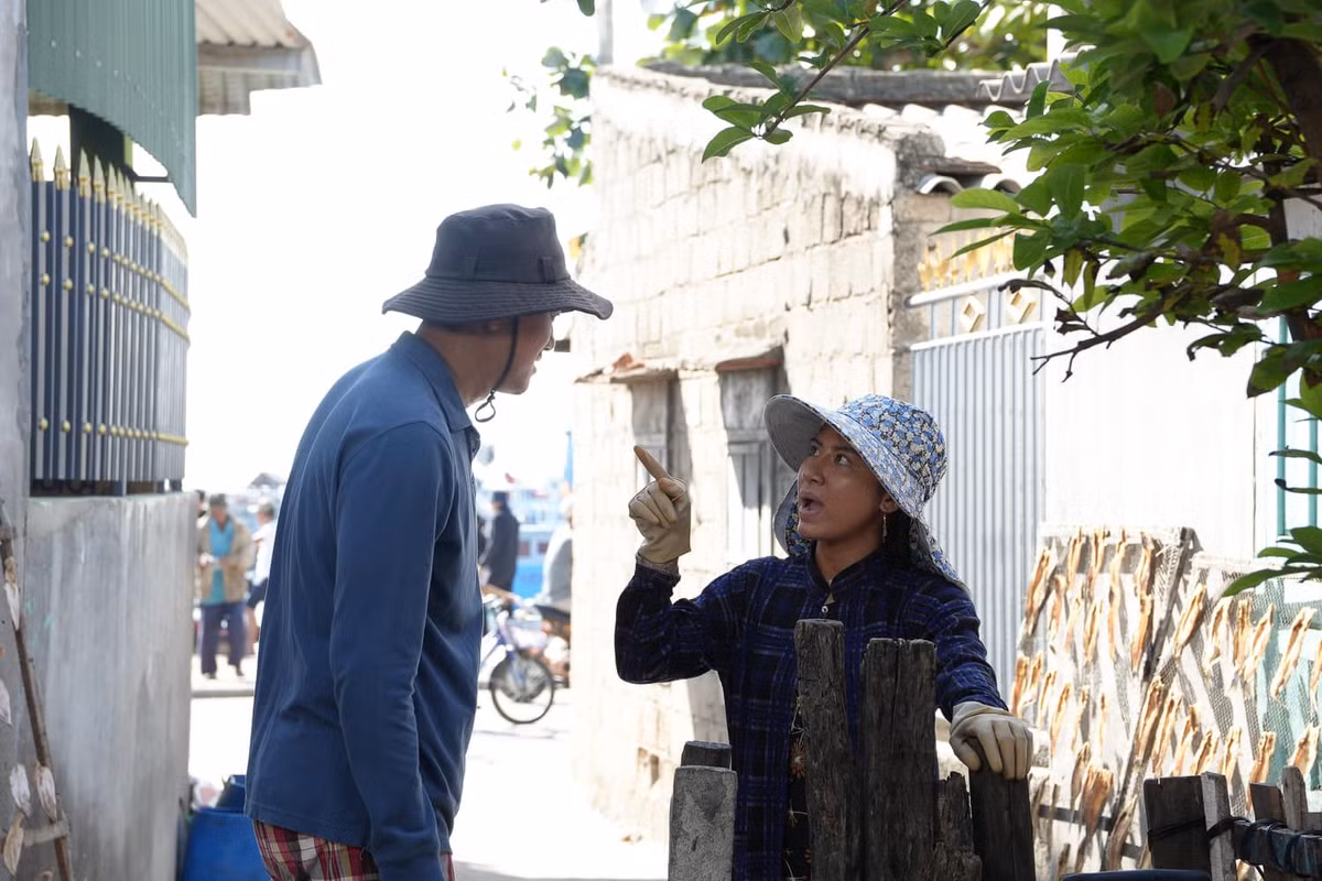 Dù là tay ngang lấn sân diễn xuất nhưng Tín Nguyễn chứng tỏ cô không phải dạng vừa.