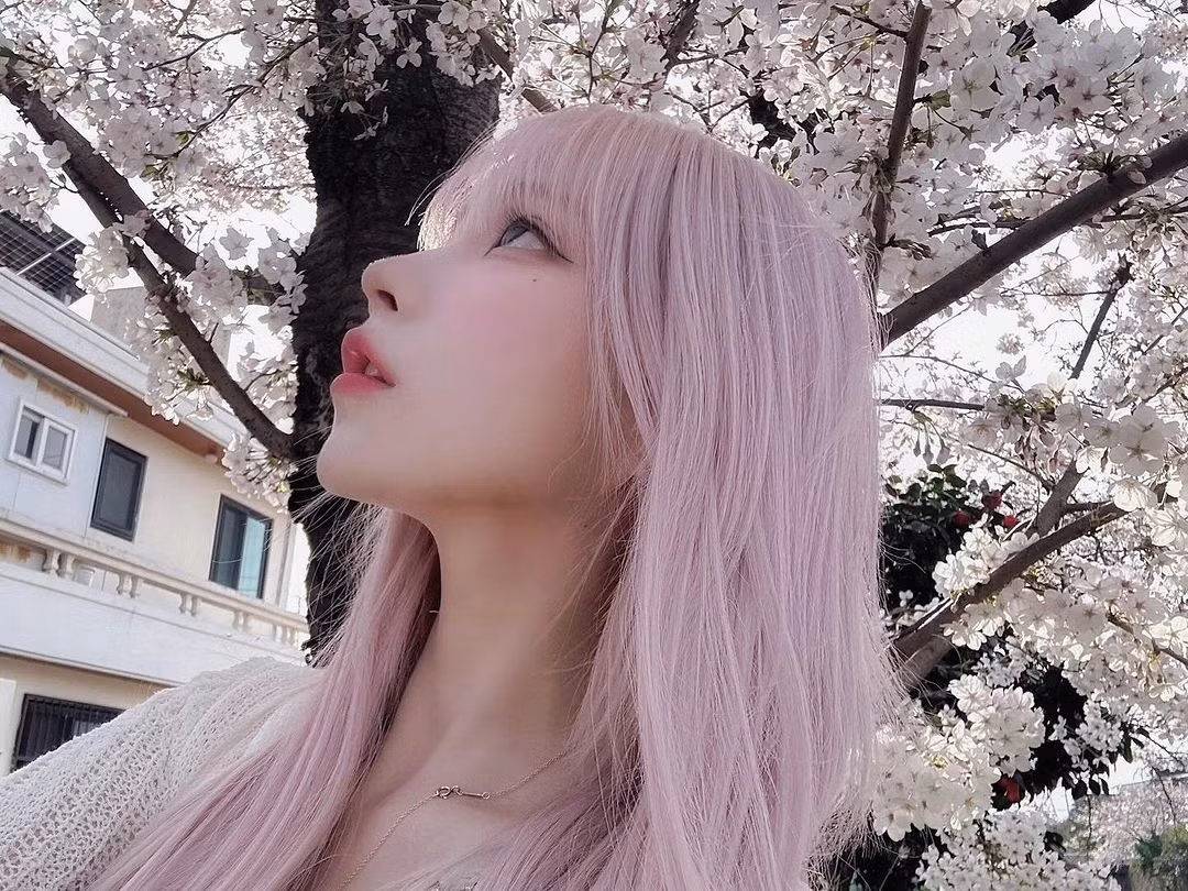 Cô nàng sở hữu góc nghiên thần thánh.