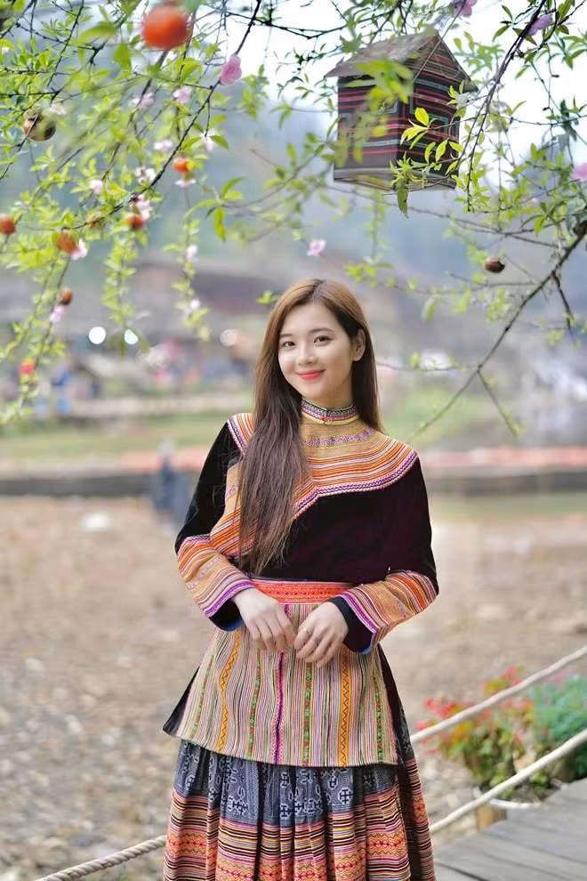 Thu Hương vẫn giữ nét đẹp ngọt ngào, xinh đẹp khiến vạn người mê.