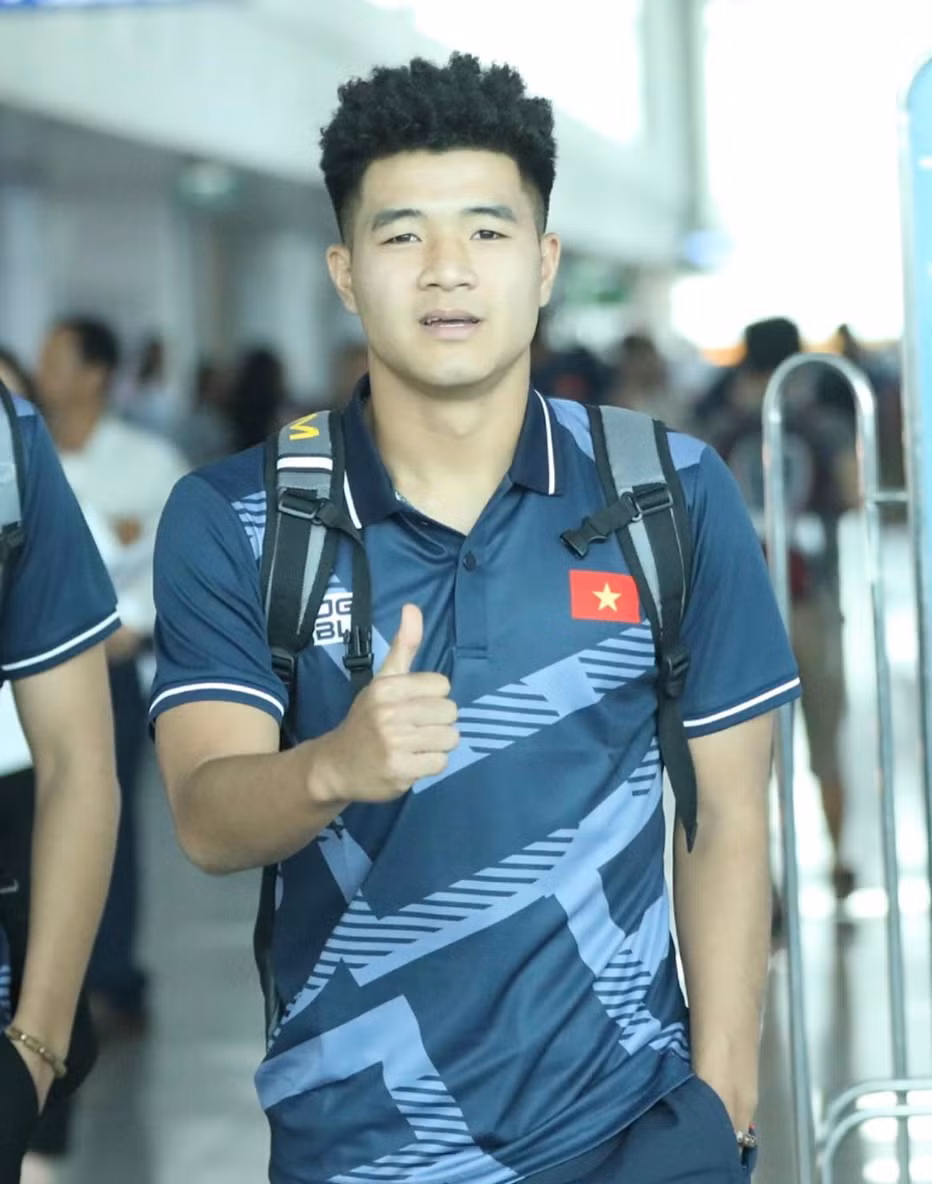 Nhiều người đùa rằng phải chăng do thay đổi kiểu tóc "hợp mệnh" nên vận số Đức Chinh thay đổi, liên tục ghi bàn vào lưới đối thủ?