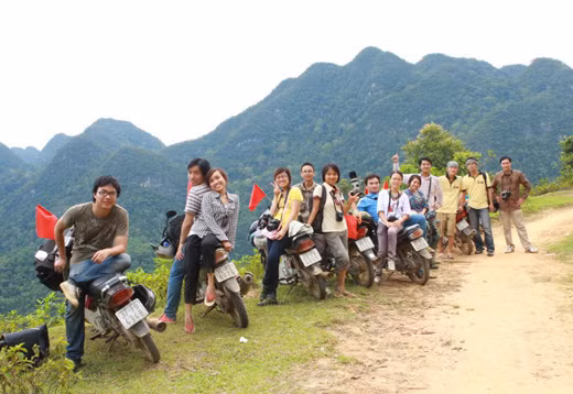  Xách xe lên và tham gia một chuyến phượt: Với các bạn sinh viên hoặc nhân viên công sở được nghỉ Tết dương lịch 2015 tới 4 ngày thì đi phượt là một lựa chọn hợp lý.