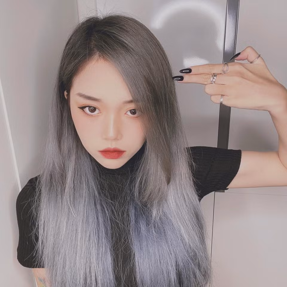 Trang cá nhân của Linh Ngọc Đàm sở hữu gần 1 triệu lượt theo dõi và 1,9 triệu người đăng kí trên trang Youtube.