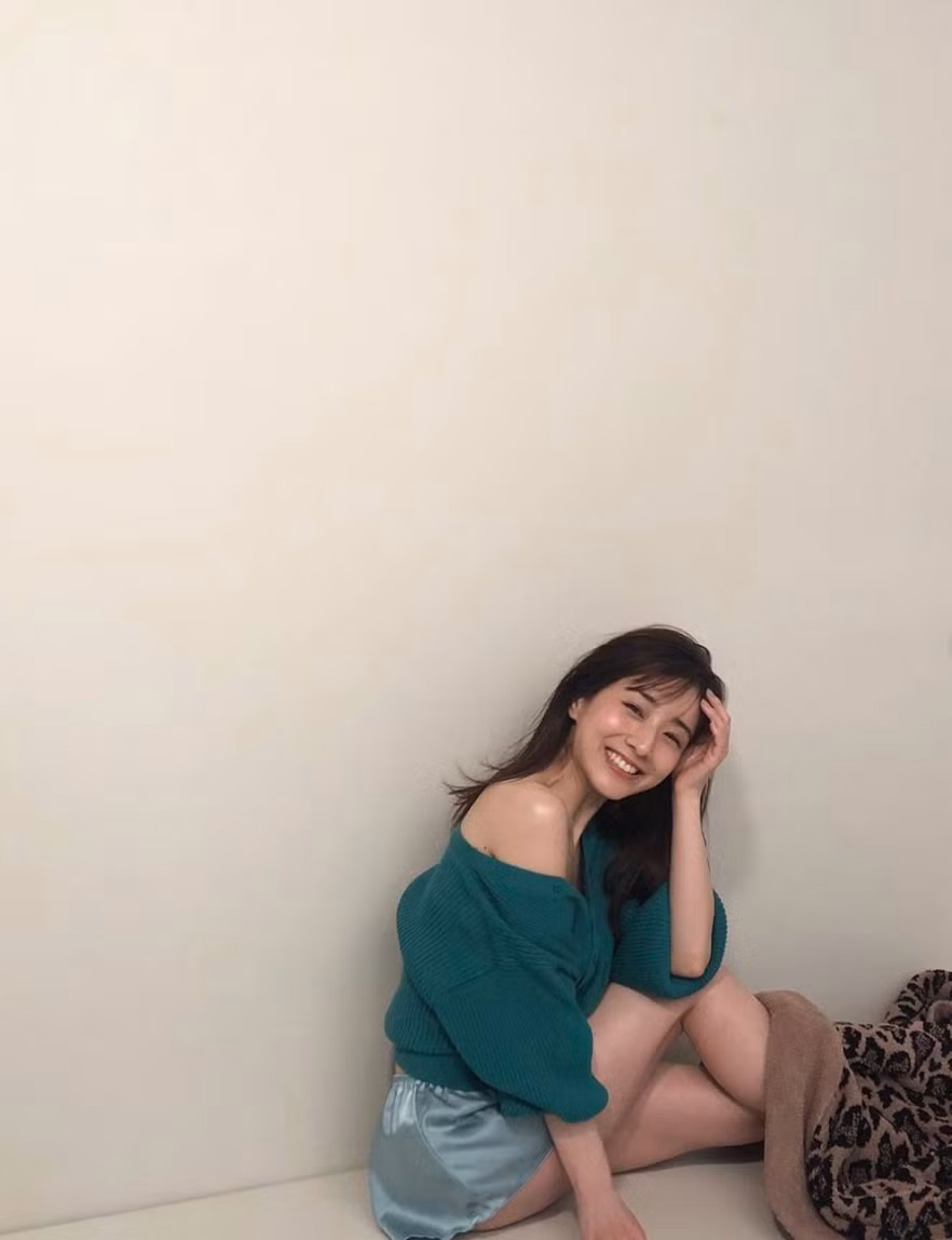 Hiện tại, Tanaka đang sở hữu 2 triệu người theo dõi trên Instagram.