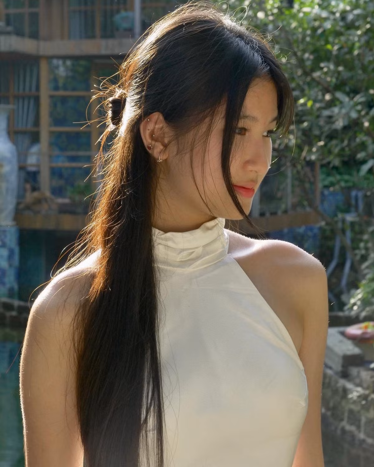 Nhiều fan còn nhận xét cô nàng có nét giống Á hậu Phương Nhi.