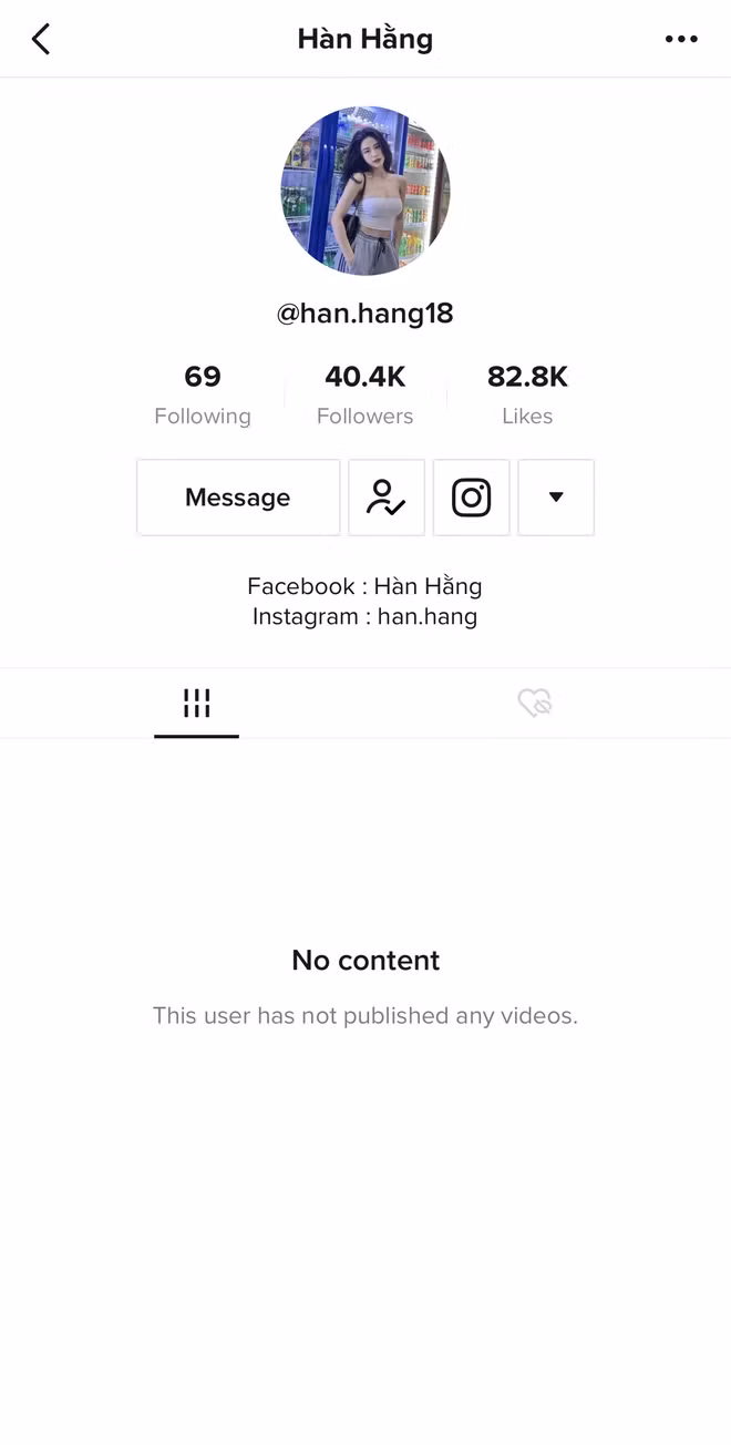 Tài khoản Tiktok của Hàn Hằng cũng đã tạm khoá. Đoạn clip cô nàng vui vẻ nhảy nhót cùng Huyme như 1 động thái công khai chuyện hẹn hò cũng bị thế mà "bốc hơi" không rõ lí do.