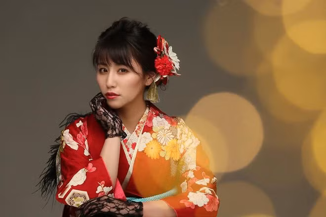 Manami sở hữu trang cá nhân với hàng trăm nghìn người theo dõi. Đặc biệt, qua mỗi bức ảnh đăng tải, khí chất ngút trời của 9X làm bao chàng trai điêu đứng.