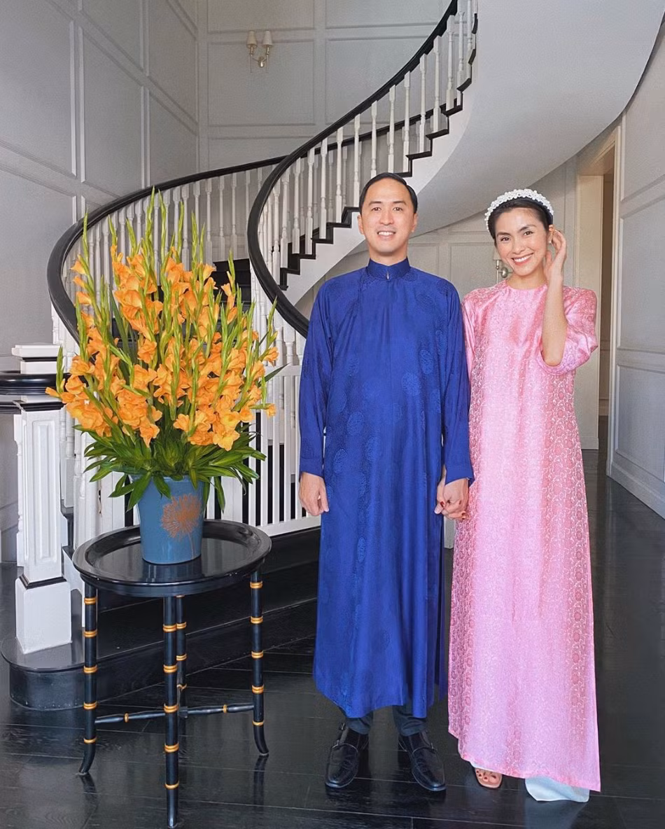 Hành động tuyên truyền những điều tích cực về dịch bệnh, cách đẩy lùi dịch Covid-19 của các thành viên trong gia đình doanh nhân Johnathan Hạnh Nguyễn nhận được rất nhiều lời khen từ phía cộng đồng mạng.
