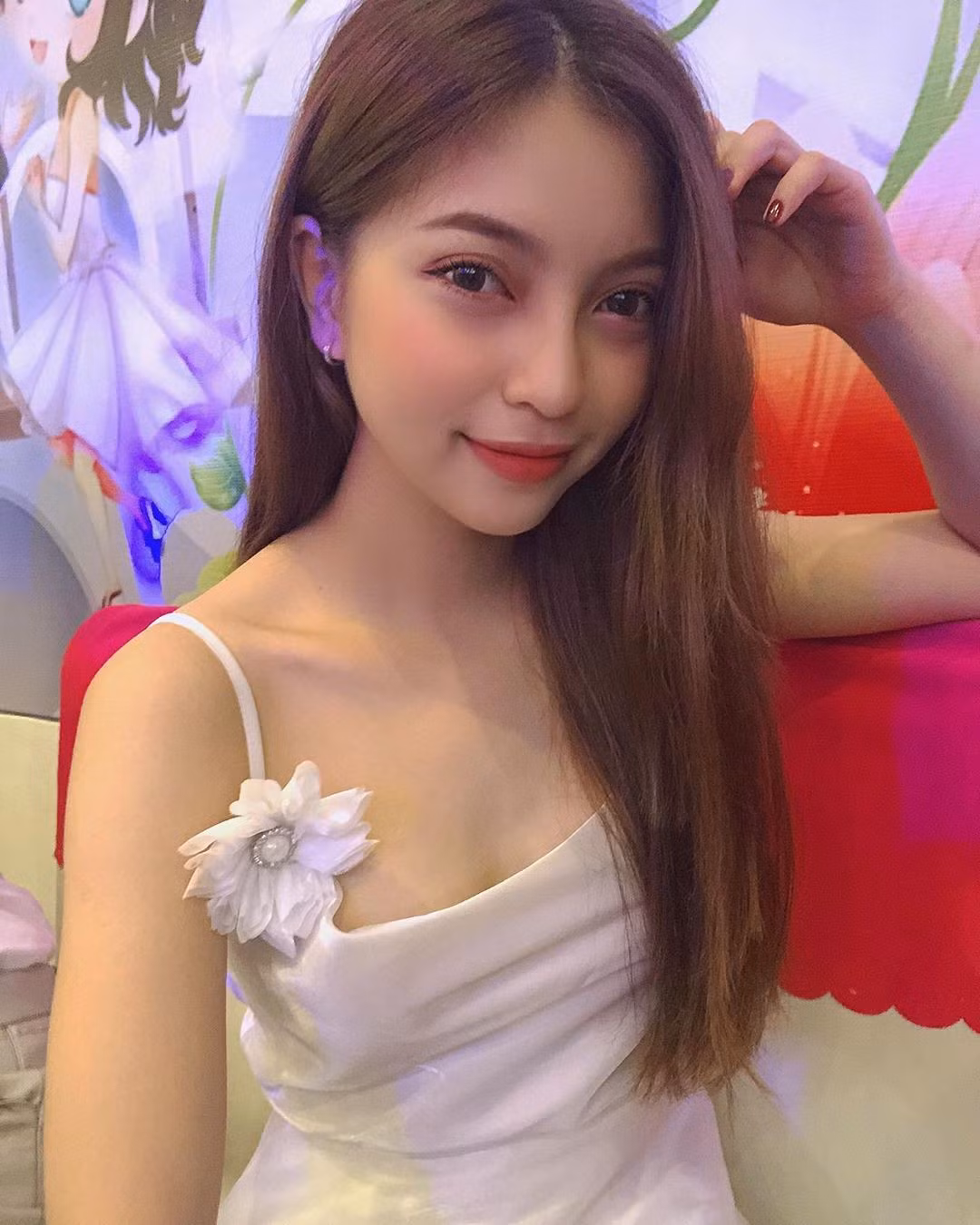 Sau chia tay, Quang Hải liên tục dính tin đồn hẹn hò với các hot girl còn Nhật Lê vẫn tận hưởng cuộc sống độc thân bên cạnh bạn bè và gia đình. Cô nàng tập trung vào việc học tại trường và dành thời gian đi du lịch.