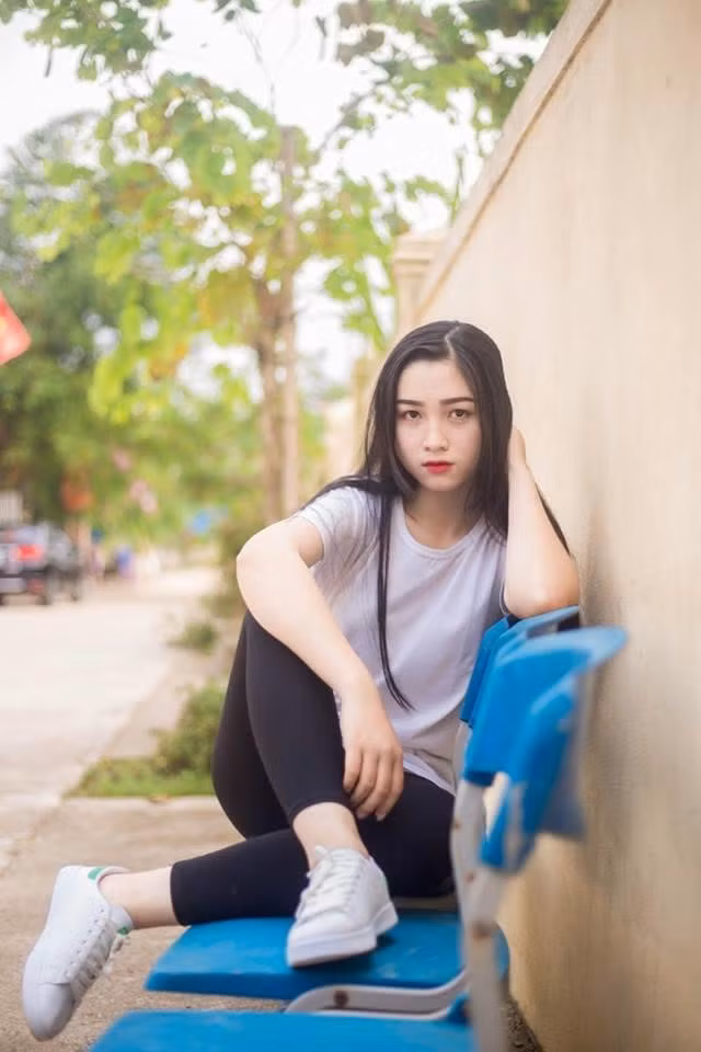 Không chỉ xinh đẹp, Ngọc Ánh còn học cực giỏi khi từng đạt giải nhì môn Giáo dục công dân và giải khuyến khích môn tiếng Anh cấp tỉnh.