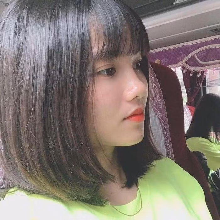 Thanh Huyền được nhận xét là khuôn mặt có nét hao hao Hoàng thị Loan. Cô cũng sở hữu khuôn mặt bầu bĩnh và đôi mắt to tròn. Cả hai cũng cùng để một kiểu tóc giống nhau.