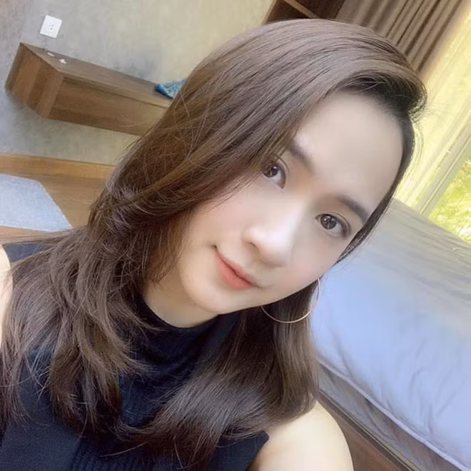 Cựu MC cho biết chồng cô là người hài hước, chu đáo và cực kỳ quan tâm đến gia đình. Bố mẹ chồng cũng rất tâm lý, luôn yêu thương các con.