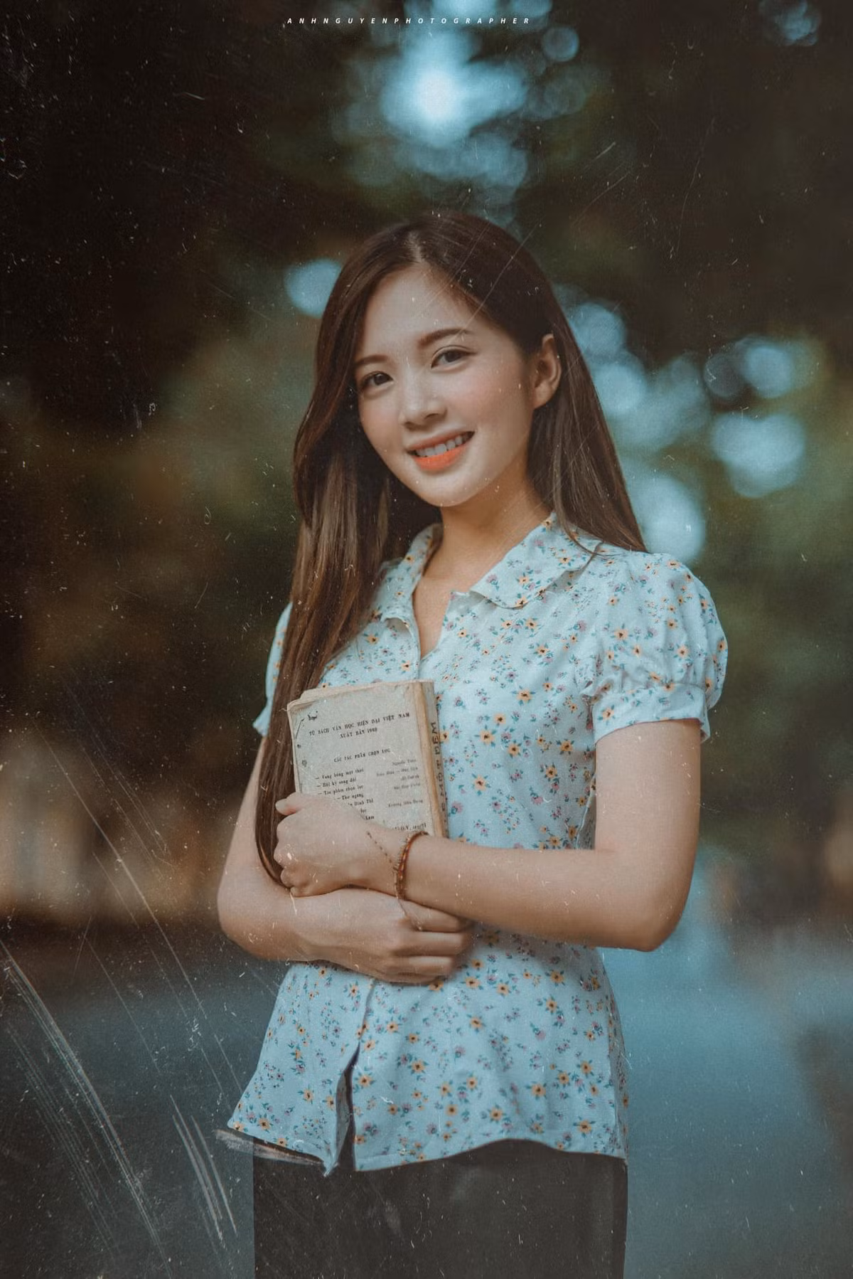 Trước đó, cựu hot girl Đại học Sư Phạm từng gây sốt với các bộ ảnh với phong cách khác nhau.