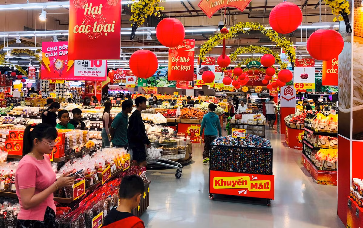 Nhiều thực phẩm ở miền Tây tăng giá đột biến dịp Tết - Hình 3 Nhieu thuc pham o mien Tay tang gia dot bien dip Tet-Hinh-3