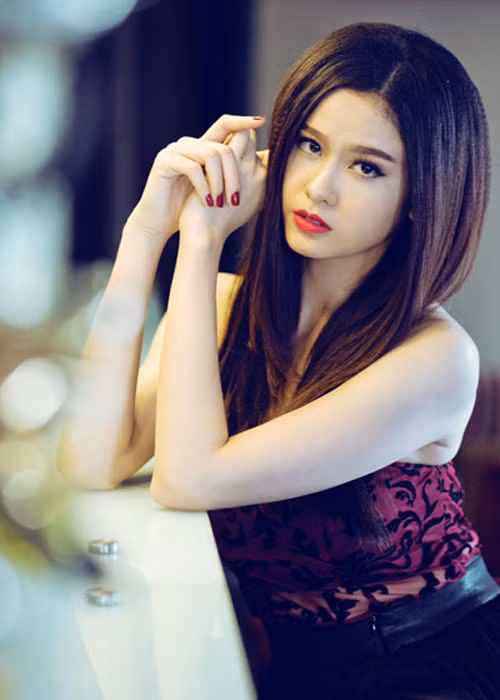 Tuy nhiên, tháng 7/2014, dư luận xôn xao mối quan hệ tình cảm của Tim và Trương Quỳnh Anh có nguy cơ tan vỡ.