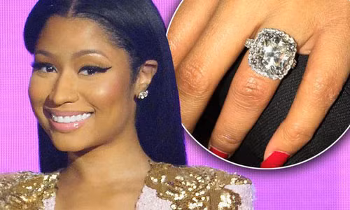 Nicki Minaj phu nhan dinh hon du khoe nhan sieu khung