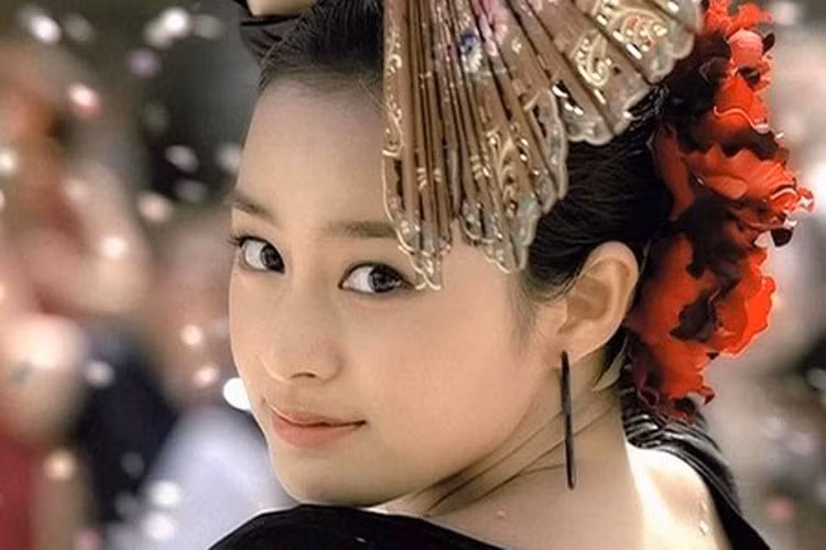 Người đẹp từng được bình chọn là “nữ diễn viên Hàn Quốc giống Audrey Hepburn nhất”.