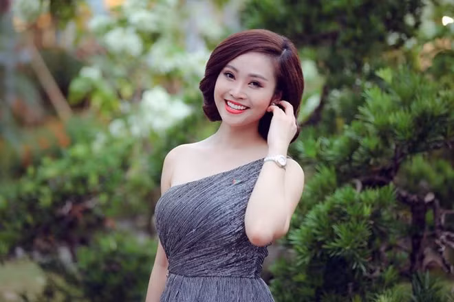 MC Thuy Linh giai dap ly do rat kho yeu Danh Tung-Hinh-3