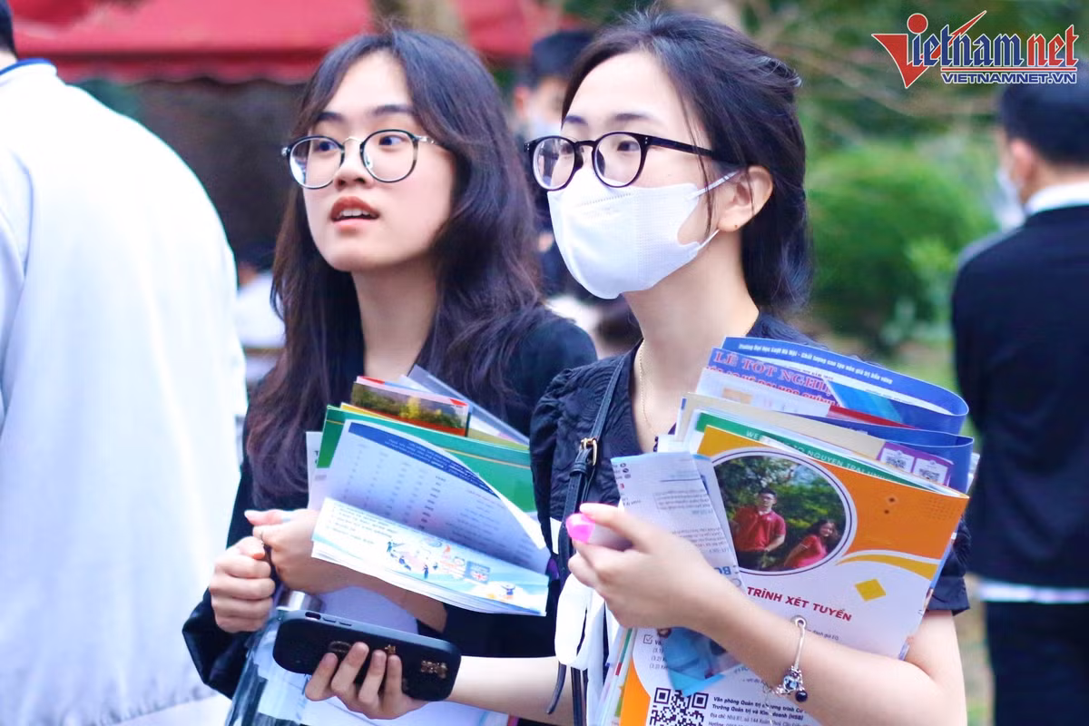 32 trường dùng kết quả đánh giá tư duy của ĐH Bách khoa Hà Nội để xét tuyển 32 truong dung ket qua danh gia tu duy cua DH Bach khoa Ha Noi de xet tuyen