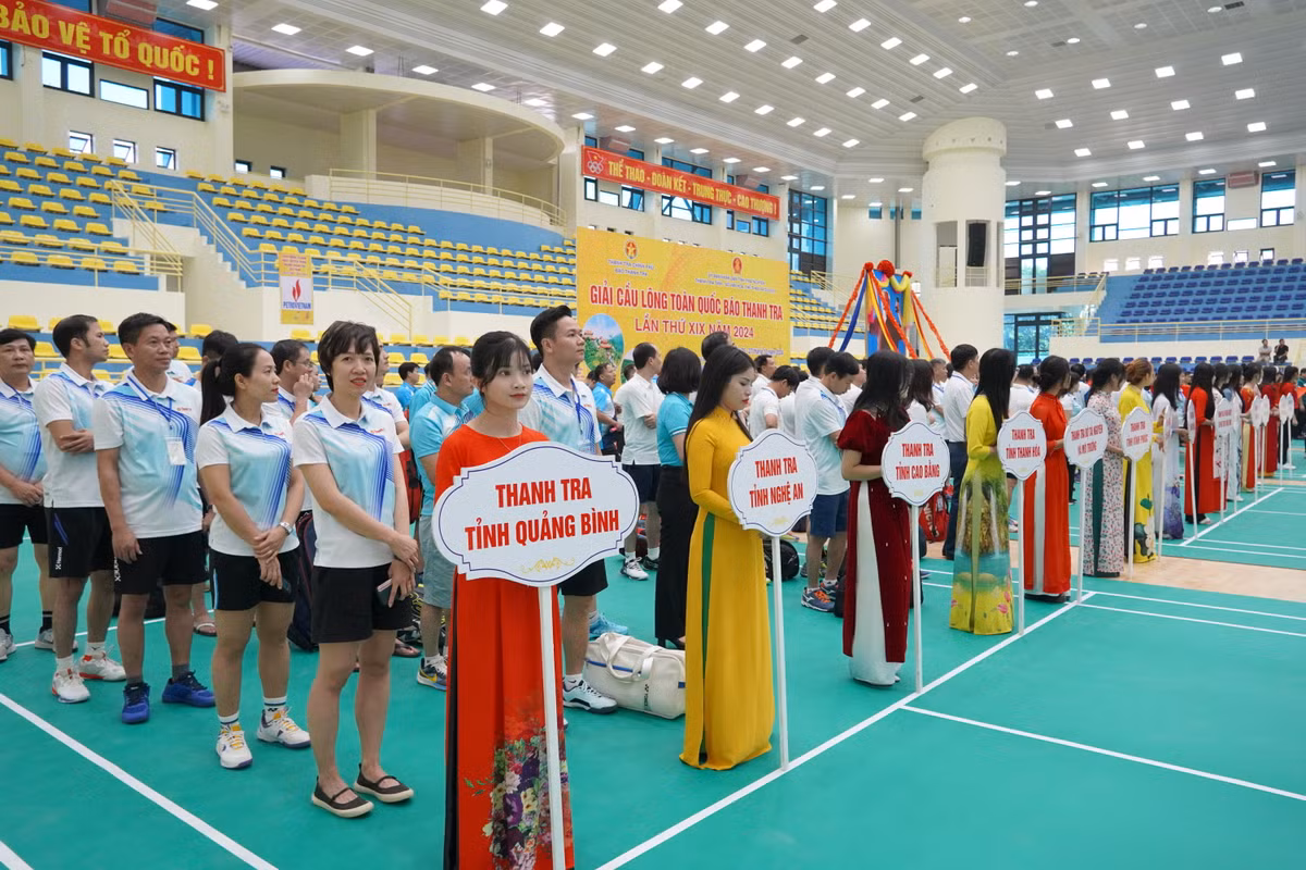 Khai mac Giai Cau long toan quoc Bao Thanh tra lan thu XIX-Hinh-3