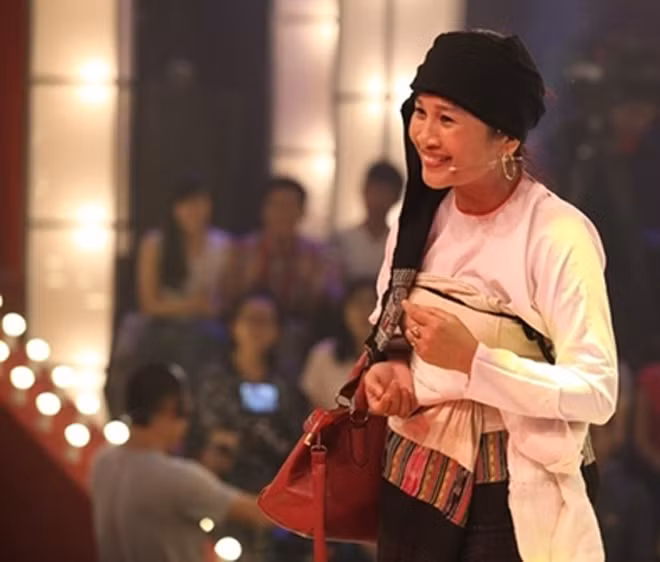 Lê Thị Dần từng tạo cơn sốt với khán giả xem truyền hình sau khi ẵm giải 100 triệu đồng trong chương trình "Thách thức danh hài" mùa 2 năm 2015.