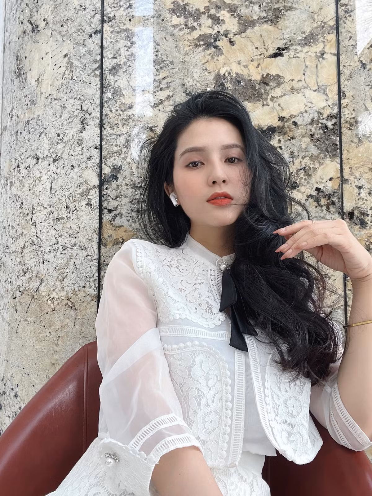 “Gai mot con” Thien An chieu dai fans bang voc dang cuc “nghe“