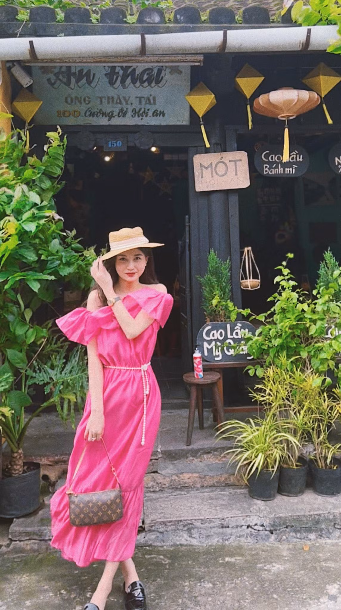 Nhiều bức hình gợi cảm được cô đăng tải và nhận về nhiều lời khen.