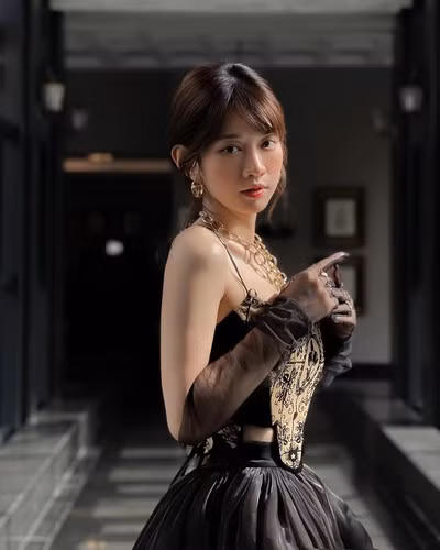 Hy vọng rằng trong năm mới sắp tới, hot girl sinh năm 1995 sẽ thật sự bùng nổ trên các đấu trường sắc đẹp cũng như mang lại nhiều điều tích cực cho khán giả. Ảnh: Tổng hợp