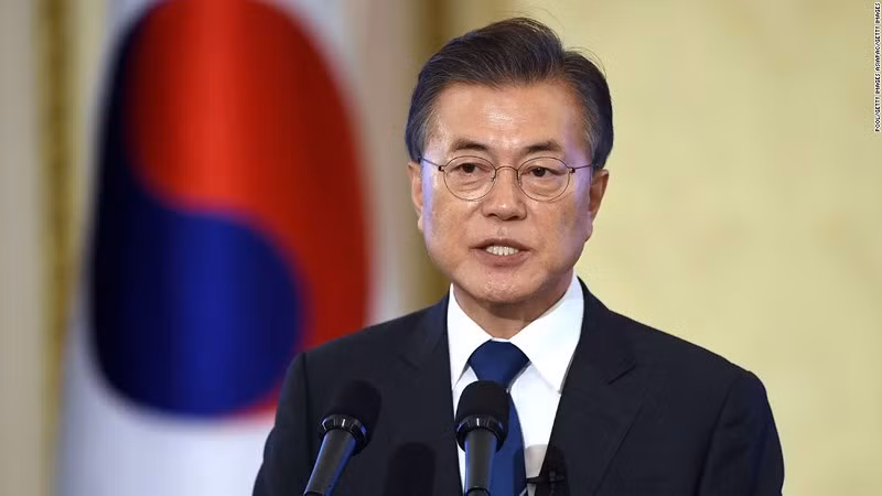 Chính quyền Tổng thống Hàn Quốc Moon Jae-in đề xuất cuộc gặp với Triều Tiên vào ngày 9/1 tới. Ảnh: CNN.