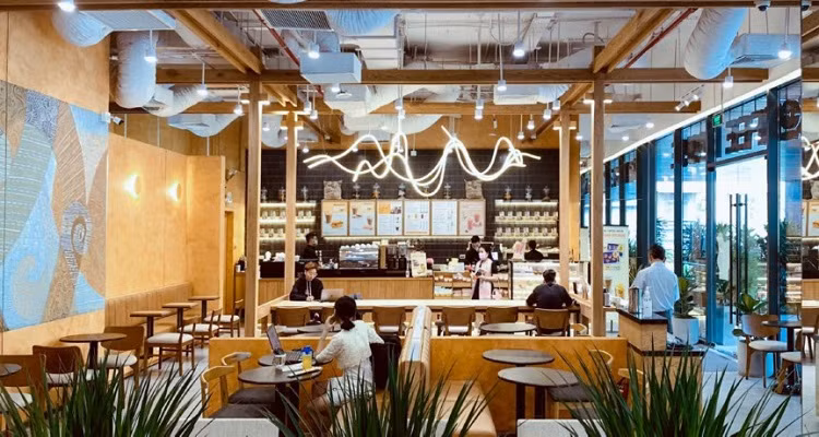 Trên website của The Coffee House cũng liên tục cập nhật hình ảnh khách hàng đến quán.