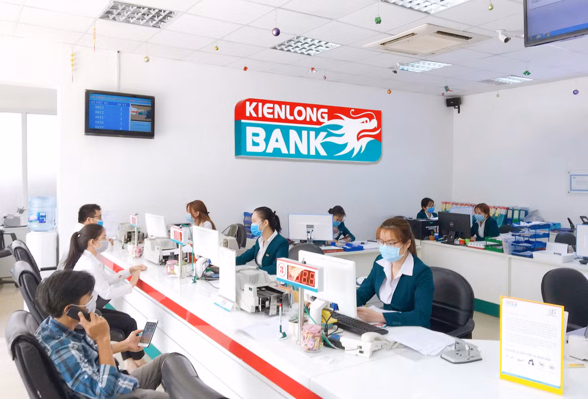 Kienlongbank “lao dao” vi no xau: CT Le Khac Gia Bao xoay so the nao?