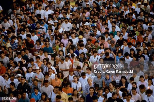 Ở Philippines, trên 170 ngôn ngữ được sử dụng. Tuy nhiên, năm 1987, Hiến pháp Philippines quy định ngôn ngữ chính thức là tiếng Filipino và tiếng Anh. Ảnh: Getty.