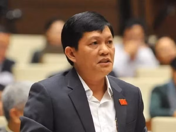 Ong Pham Phu Quoc xin thoi TGD Tan Thuan: Ai thay the?