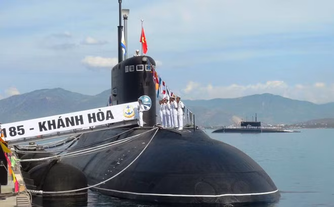 Các tàu ngầm Kilo của Hải quân Việt Nam được đặt tên lần lượt là Hà Nội, Hồ Chí Minh, Hải Phòng, Khánh Hòa, Đà Nẵng và Bà Rịa - Vũng Tàu. Nguồn ảnh: BHQ.