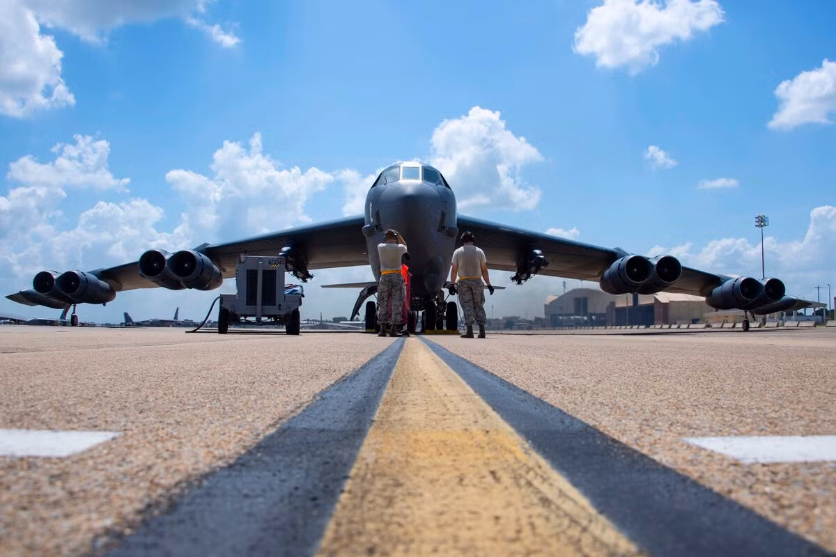 Chiếc B-52H vừa được Không quân Mỹ cho nhập biên trở lại có tổng số giờ bay lên tới 17.000 tiếng, tuy nhiên Không quân Mỹ khẳng định sau khi kiểm tra và đại tu, chiếc B-52 này vẫn đủ điều kiện hoạt động tiếp. Nguồn ảnh: USAF.