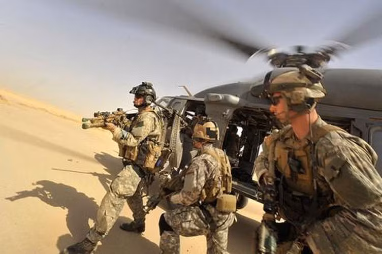 Một quân nhân Mỹ đang đóng quân tại Iraq đã xem các bức ảnh nói rằng Soleimani chết theo cách tương tự "những người Mỹ bị ông ta giết".