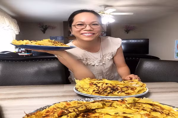 Ở nhà, mỗi người mỗi việc mới vui O nha, moi nguoi moi viec moi vui