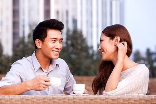 Loạt sự cố gây cười của buổi hẹn hò - Hình 2 Loat su co gay cuoi cua buoi hen ho-Hinh-2