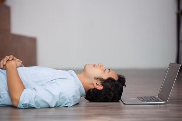 Tự ý “cách ly”, may là vợ cho về nhà Tu y “cach ly”, may la vo cho ve nha