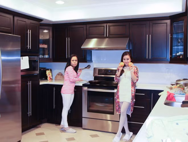 Căn nhà của danh hài Việt Hương nằm tại miền Nam Califonia, Mỹ