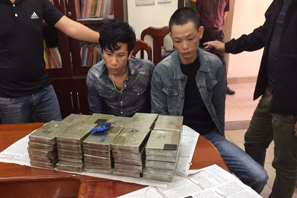 Mot minh dan than vao sao huyet ma tuy - Ky 2