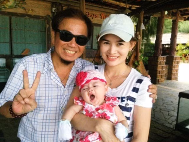5 nghe si Viet cuoi vo tre hon may chuc tuoi-Hinh-6