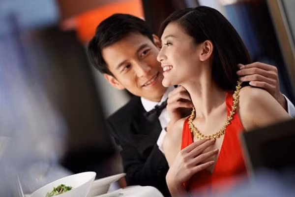Tran don ghen nho doi cho co nguoi lam quyet 'yeu' ong chu de 'soan ngoi chinh that'