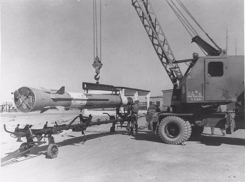 Tên lửa hạt nhân SA-2 có kích thước dài khoảng 11,2m, đường kính thân 500mm và trọng lượng khi phóng đến 2,45 tấn.Nguồn ảnh: English Russia