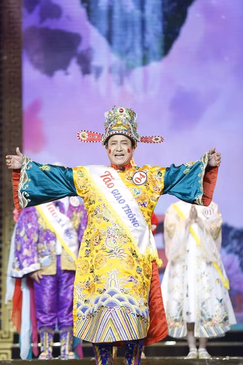 Chí Trung nghỉ hưu vào tháng 6/2022, không còn làm Giám đốc Nhà hát Tuổi trẻ. Hiện tại, anh vẫn hoạt động nghệ thuật.