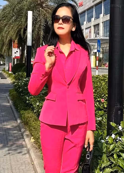 Nữ diễn viên cho biết, mỗi độ tuổi đều có nét đẹp riêng của người phụ nữ, hãy trân quý và lưu giữ từng khoảnh khắc. Ảnh: FB Thu Quế.