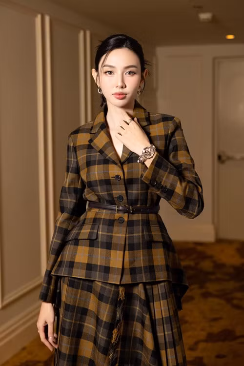 Nhan an phat, tam hoan xuat canh... tiec cho Nguyen Thuc Thuy Tien-Hinh-2