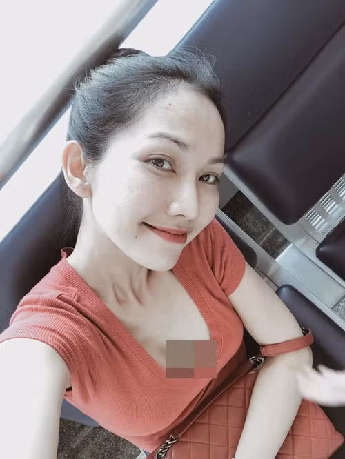 Bà mẹ hai con khiến nhiều cô gái trẻ ghen tỵ vì vóc dáng không chút mỡ thừa. Ảnh: FB Kim Hiền.
